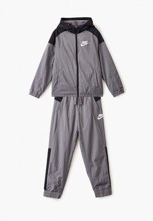 Костюм спортивный Nike