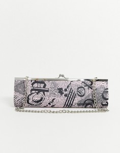 Клатч с принтом в газетном стиле ASOS DESIGN-Розовый