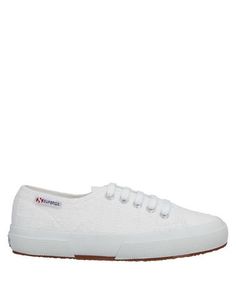 Низкие кеды и кроссовки Superga