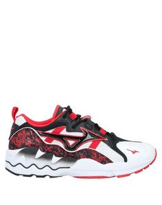 Низкие кеды и кроссовки Mizuno