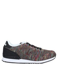 Низкие кеды и кроссовки Diadora