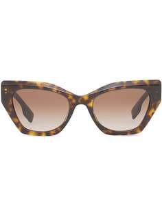 Burberry солнцезащитные очки-бабочки