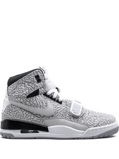 Jordan кроссовки Legacy 312