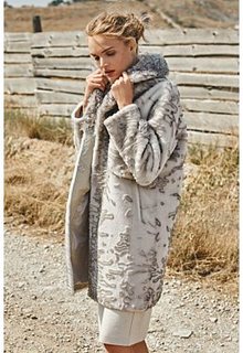 Шуба из овчины с отделкой Virtuale Fur Collection