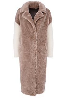 Шуба из овечьей шерсти Virtuale Fur Collection