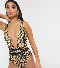 Слитный купальник с глубоким вырезом, поясом и леопардовым принтом ASOS DESIGN petite-Мульти