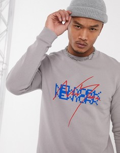 Серый свитшот с принтом ASOS DESIGN-Белый