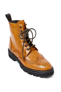 boots British passport
