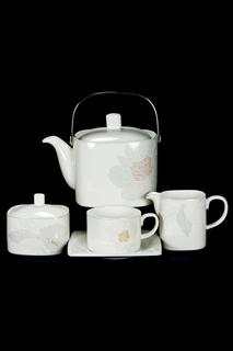 Сервиз чайный 17 пр, на 6 пер. Royal Porcelain Co