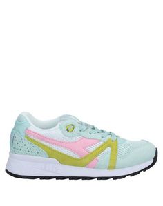 Низкие кеды и кроссовки Diadora