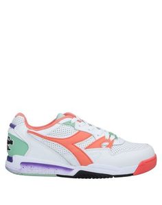 Низкие кеды и кроссовки Diadora