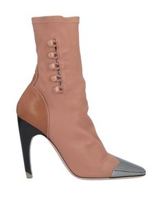 Полусапоги и высокие ботинки Nina Ricci