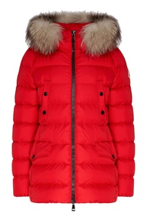Красный пуховик с меховой отделкой Moncler