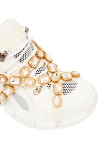 Белые кроссовки Flashtrek со съемным декором Gucci