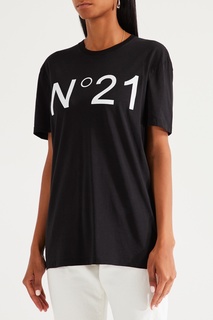 Черная футболка с белым логотипом No.21