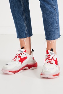 Красно-белые кроссовки Triple S Balenciaga