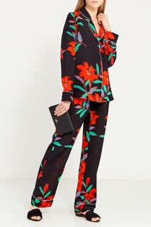 Шелковая блузка в пижамном стиле Diane von Furstenberg