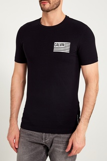 Черная футболка с контрастным принтом Calvin Klein