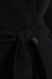 Черное пальто с карманами Sandro