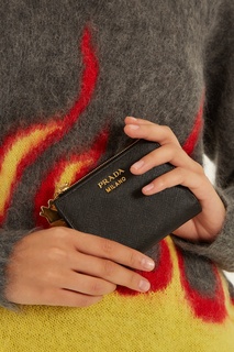 Черный кошелек с логотипом Prada