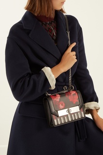 Черная сумка с красным принтом Prada