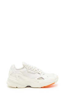 Белые кроссовки Adidas