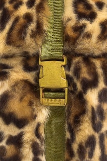 Меховой рюкзак леопардовой расцветки Bonpoint