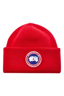 Красная шапка бини с нашивкой Arctic Canada Goose
