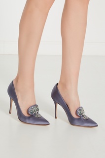 Атласные туфли с декором Giralda Manolo Blahnik