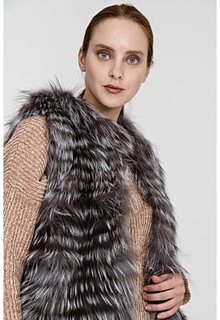 Жилет из меха чернобурой лисы Virtuale Fur Collection