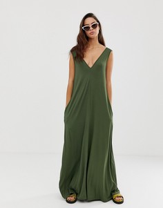 Платье-трапеция макси с глубоким вырезом ASOS DESIGN-Зеленый