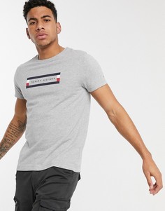 Серая футболка с логотипом Tommy Hilfiger-Серый