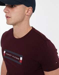 Бордовая футболка с логотипом Tommy Hilfiger-Красный