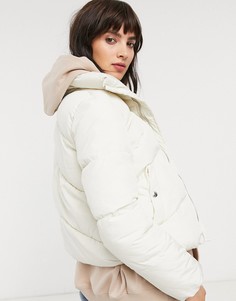 Светло-бежевая дутая куртка Bershka-Кремовый