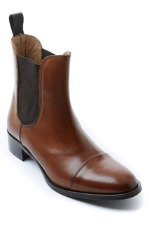 boots British passport