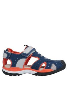 Низкие кеды и кроссовки Geox