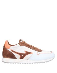Низкие кеды и кроссовки Mizuno