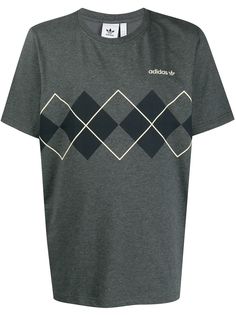 adidas Originals футболка с узором аргайл