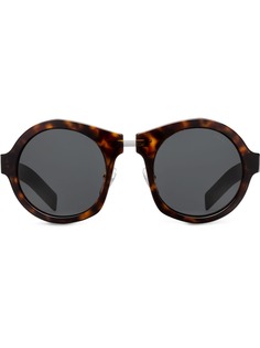 Prada Eyewear солнцезащитные очки с зеркальными линзами