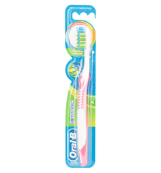 Зубная щетка Oral-B Комплекс средняя жесткость