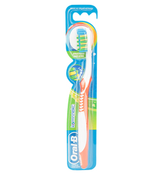 Зубная щетка Oral-B Комплекс средняя жесткость