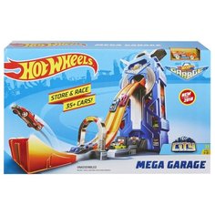 Трек Hot Wheels City Mega Garage FTB68