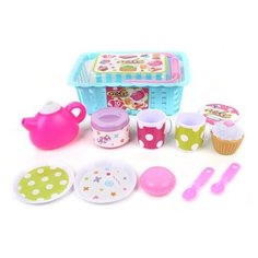 Набор продуктов с посудой Наша игрушка в корзинке XS16003B голубой/розовый/белый