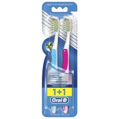 Зубная щетка Oral-B Pro-Expert Экстра-чистка: средней жесткости, голубой/розовый, 2 шт.