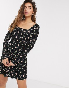 Платье мини с квадратным вырезом и цветочным принтом Miss Selfridge-Мульти