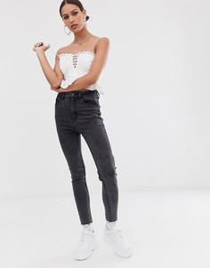 Джинсы с завышенной талией и эффектом кислотной стирки Bershka - flow-Черный