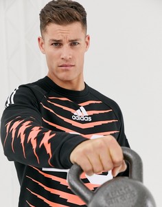 Черный свитшот с принтом adidas Training GRFX