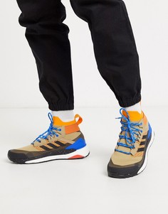 Бежевые кроссовки adidas outdoors terrex free hiker-Бежевый