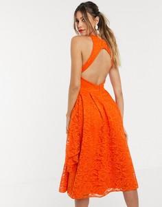 Кружевное платье для выпускного миди с открытой спиной ASOS-Оранжевый