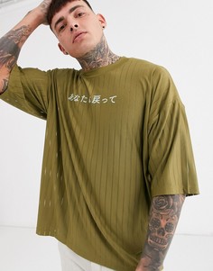 Oversize-футболка цвета хаки в сетчатую полоску с принтом на груди ASOS DESIGN-Зеленый